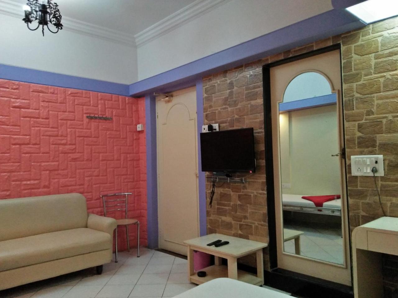 Hotel Blue Bird Colaba Mandve Zewnętrze zdjęcie